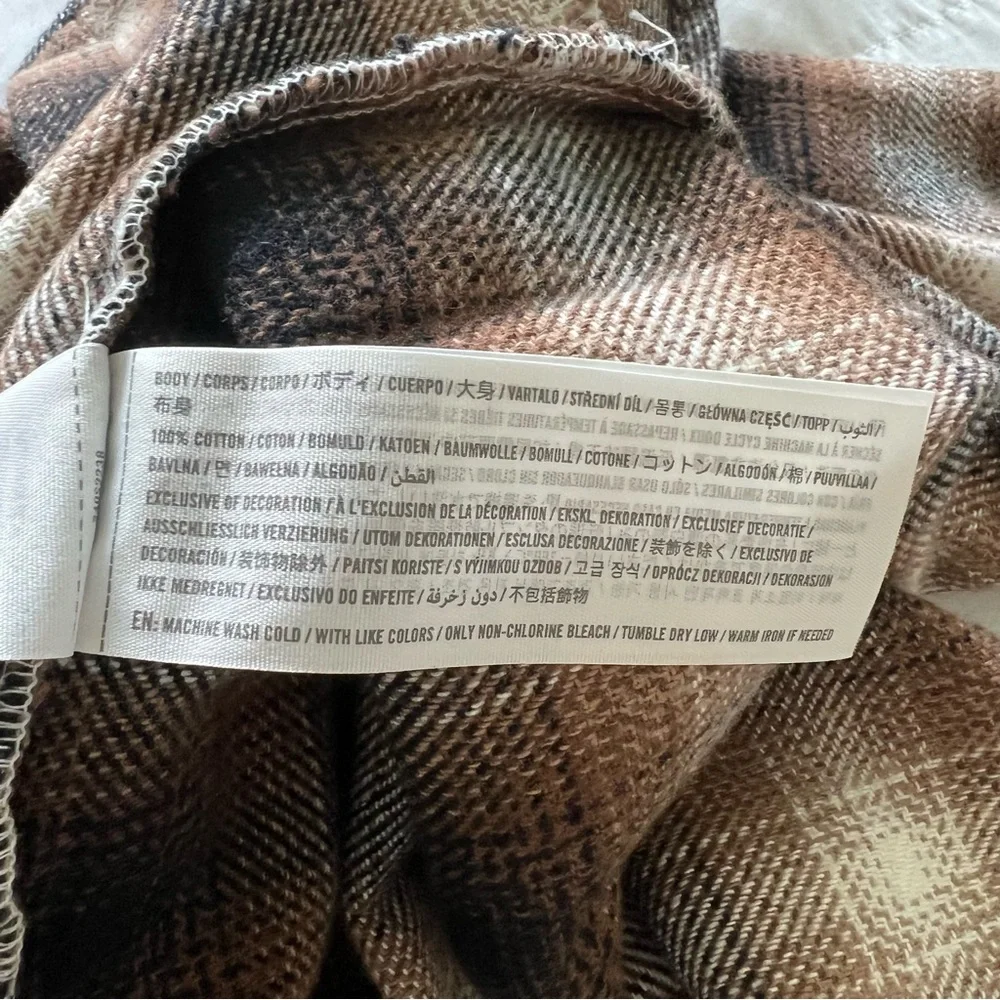 NWT Hollister Plaid Shacket - Picture 7 of 8